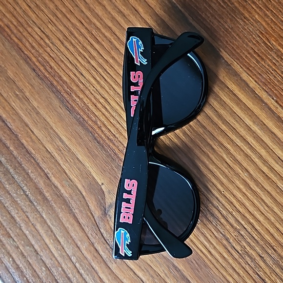 Buffalo Bills Black Sunglasses Women's - Picture 4 of 5